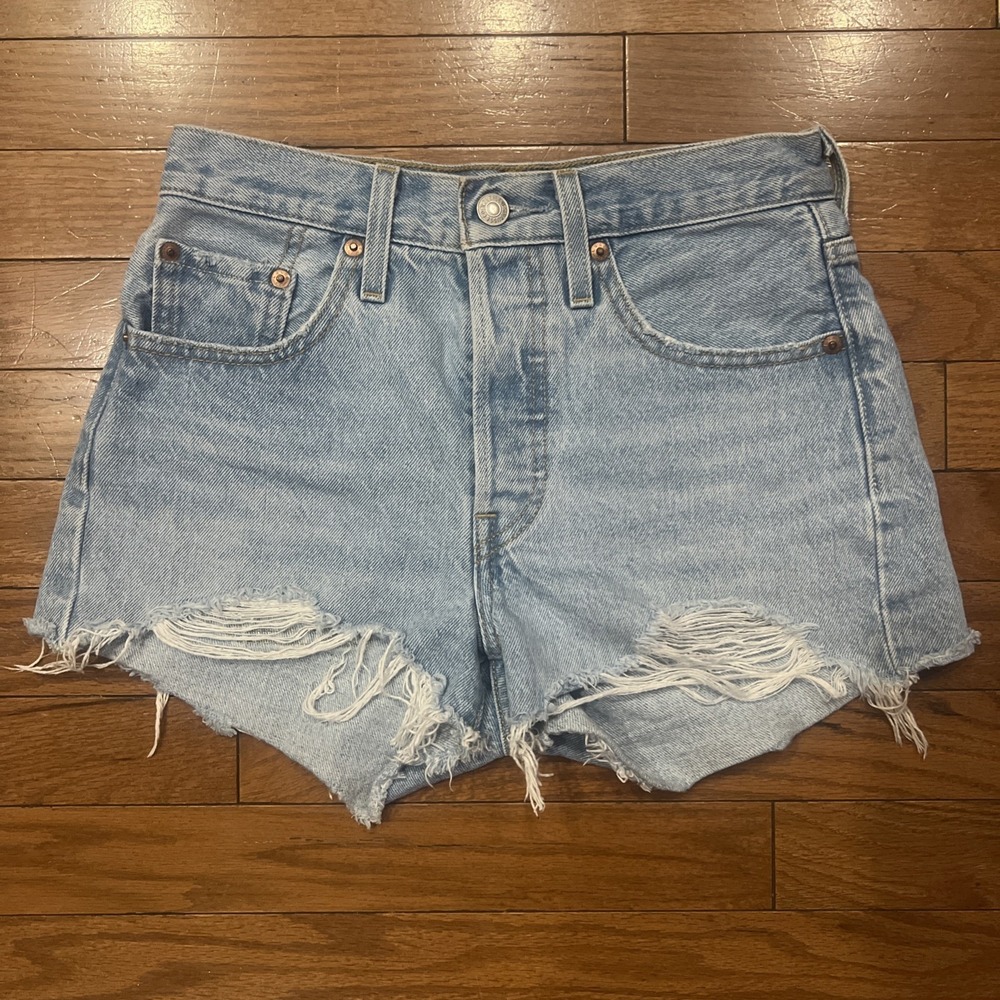 Levi's Premium 501 Cutoff Shorts Womens 00/24 Distressed Light Wash Denim